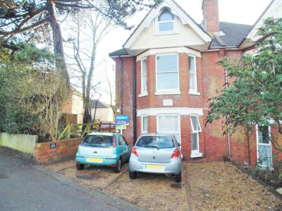 1 Bedroom Ground Fla...